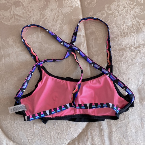 PINK by Victoria Secret frilly cute bathing suit bikini top - Picture 2 of 2